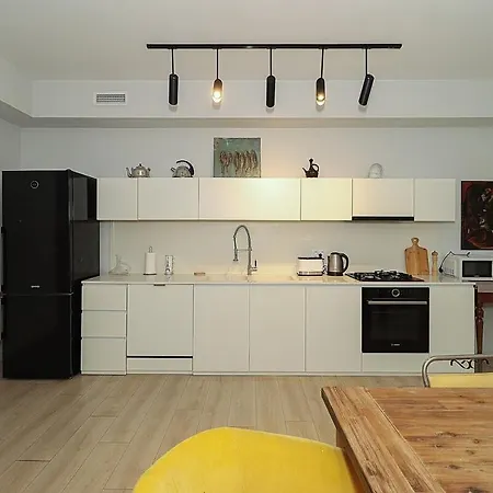 Mtatsminda Cozy Apt: Central & Comfy - By Wehost Tbilisi Exterior photo