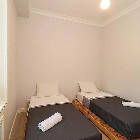 Mtatsminda Cozy Apt: Central & Comfy - By Wehost Tbilisi Exterior photo