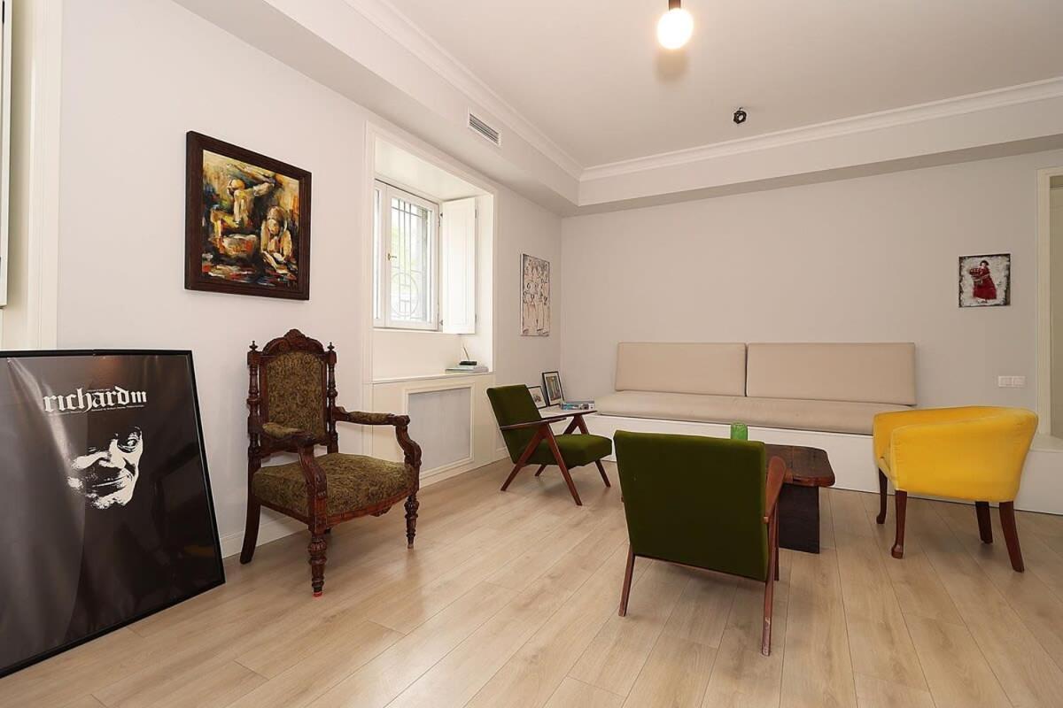 Mtatsminda Cozy Apt: & Comfy - By Wehost Apartment *