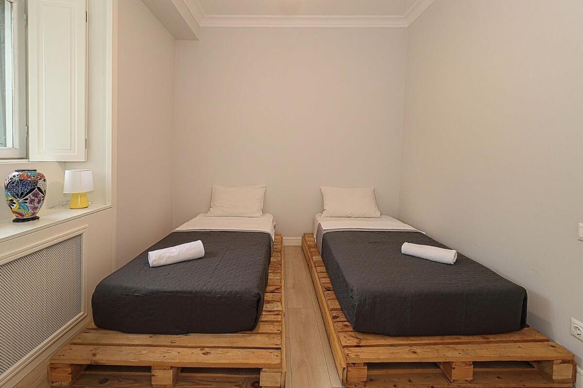 Mtatsminda Cozy Apt: & Comfy - By Wehost *